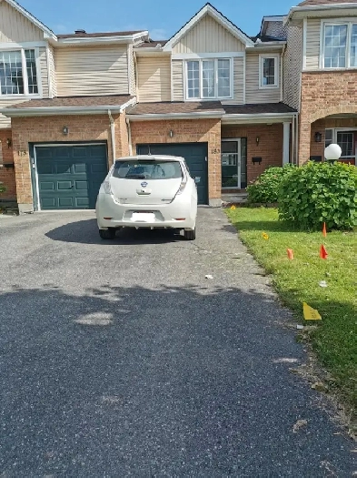 3 beds 1.5 baths Townhouse in Central Barrhaven $2450/month Image# 21