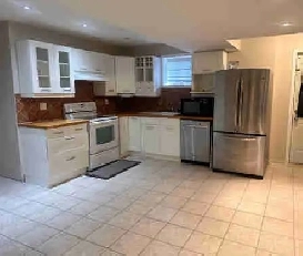 2 bedroom basement Image# 3