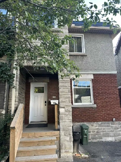 One bedroom for rent in Hintonburg - Everything included! Image# 8
