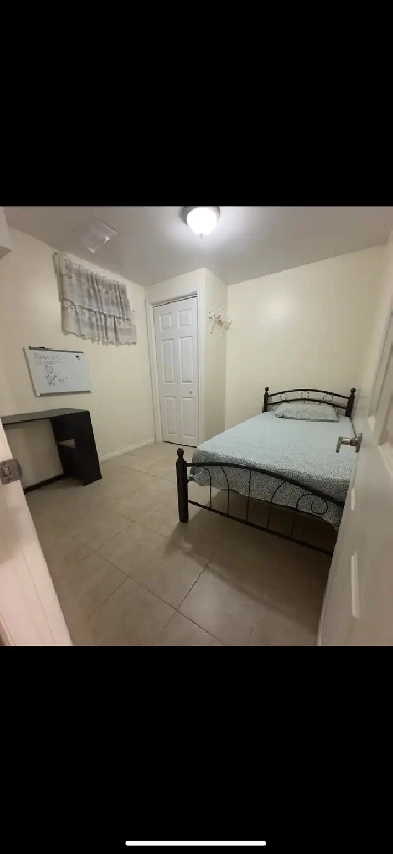 ROOM FOR RENT ( MARTINGROVE & STEELES) Image# 7