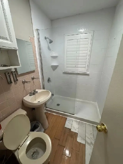 Main Level Room Rent Main Level (Boys) Port Credit Mississauga Image# 2