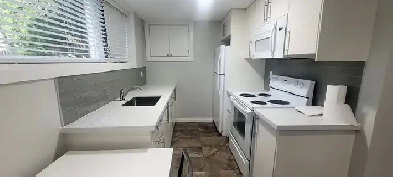 bayview and sheppard $1750, 2 bedroom apartment included wifi Image# 4