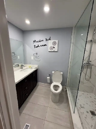Clean and Quiet Rooms for rent in Markham Image# 7