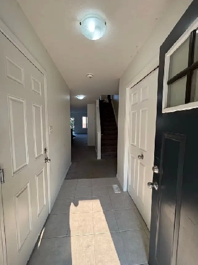 Townhouse for rent (3 Bed 2.5 bath) Image# 9