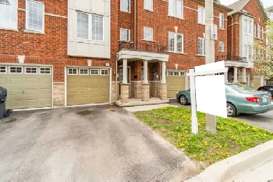 Three Bedroom Townhouse for Rental- Downtown Brampton Image# 5