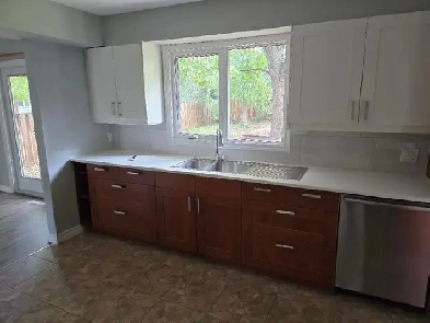 4 BEDROOM HOUSE FOR RENT Image# 2
