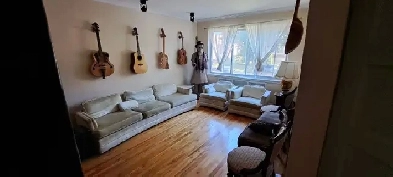 10 Month Rental Lovely Large Two Floor 7 1/2  with Garden Garage Image# 10