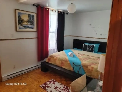 4 1/2 entièrement meublé, disponible – 2BR furnished, available Image# 1