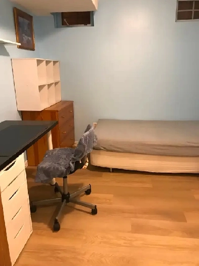 Bedroom with Private Washroom, Nearby York University Image# 1