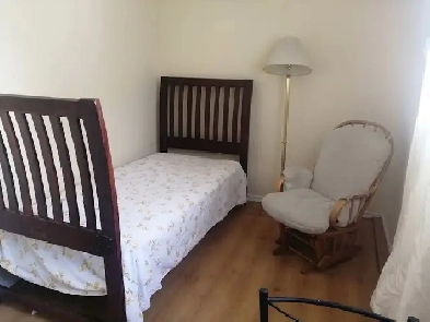 Furnished room in Beauharnois for a non-smoking working man Image# 1