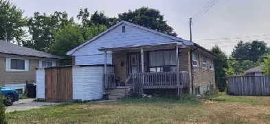 Brimley & Lawrence whole main floor for rent Image# 1