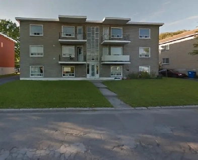 Beau très grand, 5 1/2 rez de chaussé Charlesbourg Libre Image# 9