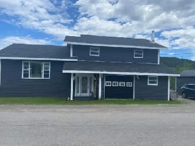Home for sale in Central Newfoundland 3 bed 2-1\2 bath Image# 9