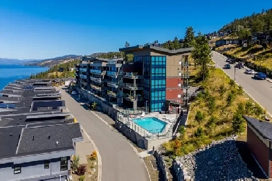 STUNNING VIEWS FROM THIS MCKINLEY LANDING CONDO Image# 10