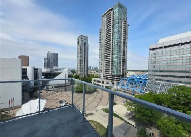 One bedroom condo (CORNER) with two sided balcony Image# 1
