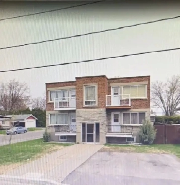 GRAND 4-1/2 LOGEMENT À LOUER VIMONT Image# 1