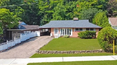 Beautiful 3 bedroom home near University and Google Image# 17