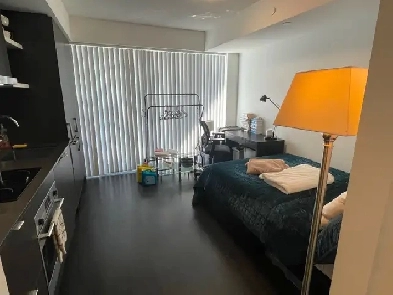 WEEK Sublet Avail Aug 31, 2025 - Sept 8, 2025 - Harbour / York Image# 1