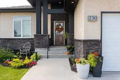 230 Chrysler Gate, Steinbach Mb. Image# 7