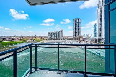 2 BR DEN IN HEART OF MISSISSAUGA SQR1 $2900/m AVAILABLE Image# 8
