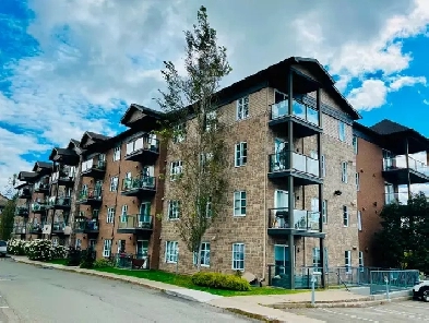 Magnifique condo 3 1/2 Image# 6