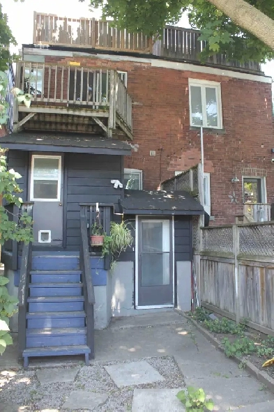 Prime Riverdale 1 BEDROOM basement apartment Image# 5