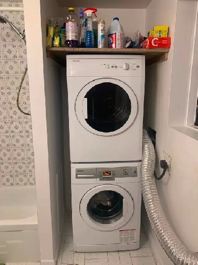 Chambre à Louer- à partir de septembre. Image# 1