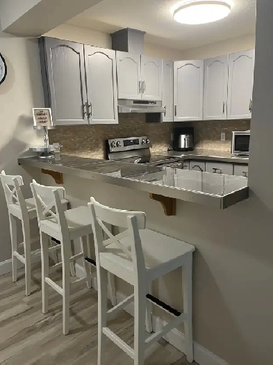 MALE STUDENT ROOM FOR RENT IN GUELPH TOWNHOUSE Image# 1