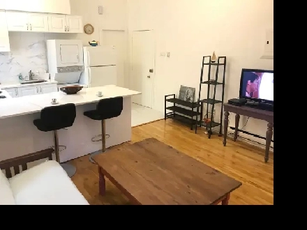 Fully furnished, 2-bedroom apartment for Students, near McGill Image# 9