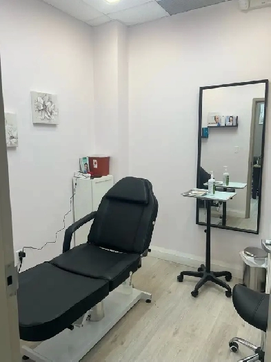 salon space for lease Image# 2