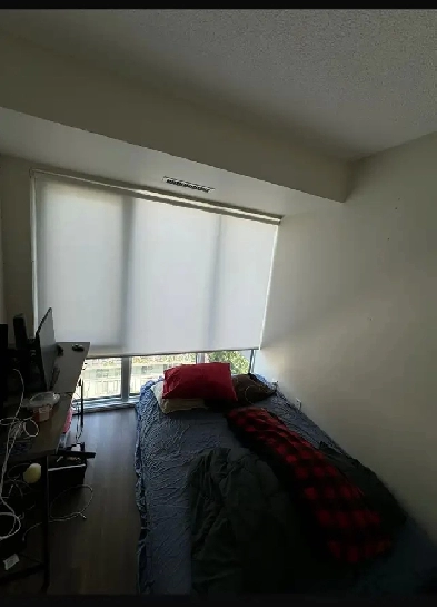 Room for rent in shared 2 bed 1 bath condo Image# 1