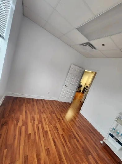 Treatment Room or office space for rent Image# 1