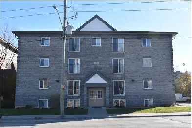 room sublease in Waterloo Image# 1