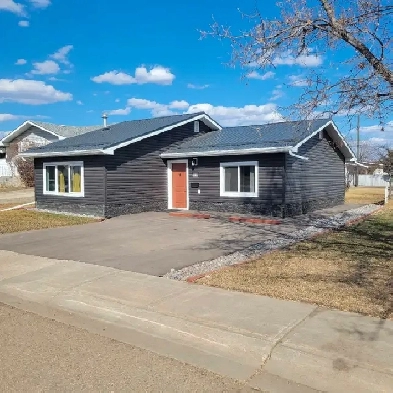 Fully Furnished 2 bedroom house in Vegreville Image# 1
