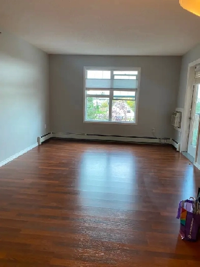 ✨ Bright 2 Bedroom Condo in Stonebridge – $2,000/mo ✨ Image# 5