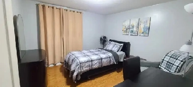 Room for rent - Sep 1st - Steeles and mcowan Image# 1