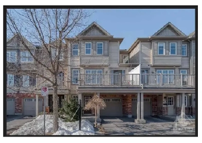 Town house for rent in stittsville Image# 1