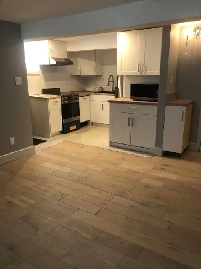 Student Studio Rent, Walk to Vic Hospital, All-Inclusive Image# 1