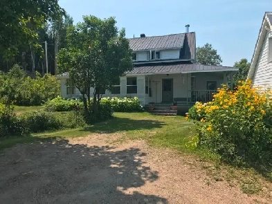 ( RARE ) 150 Acres avec bord de L'eau 1hr Nord de Montreal Image# 1