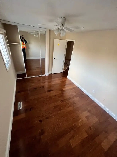 Private room for rent Image# 3