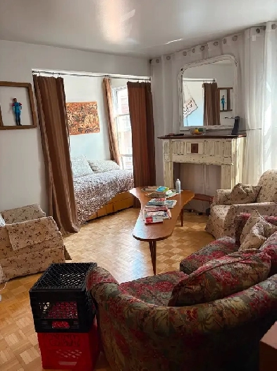 Chambre meublée a louer dans co-location deux personnes. Image# 1