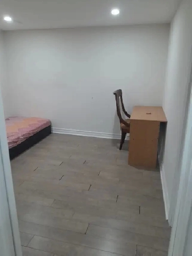 Private Fully Furnished Basement room for Single with car park Image# 7