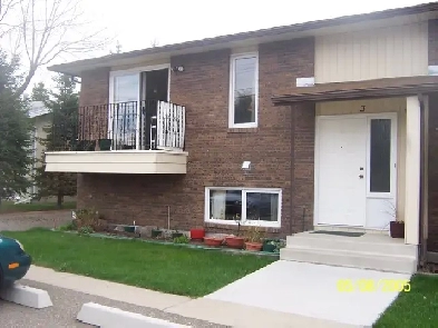 2 Bedroom Condo by Enmax Center Image# 1