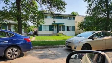 For rent: one  three bedroom s x s duplex unit. Image# 2