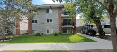 Downtown Room for rent near MacEwan | October 1st Image# 1