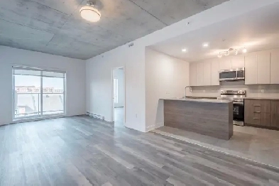 2 bedroom apartment located in the Pointe Claire area Image# 13