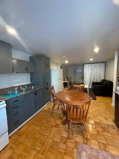 studio fully fournished and inc wifi and hydro Image# 1