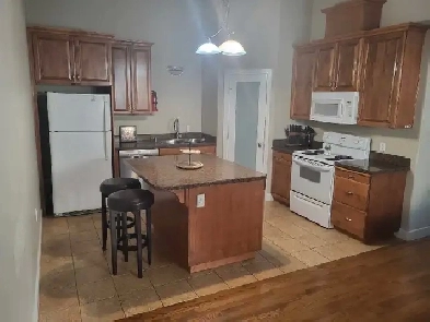 3 bed 2 bath upstairs Image# 1