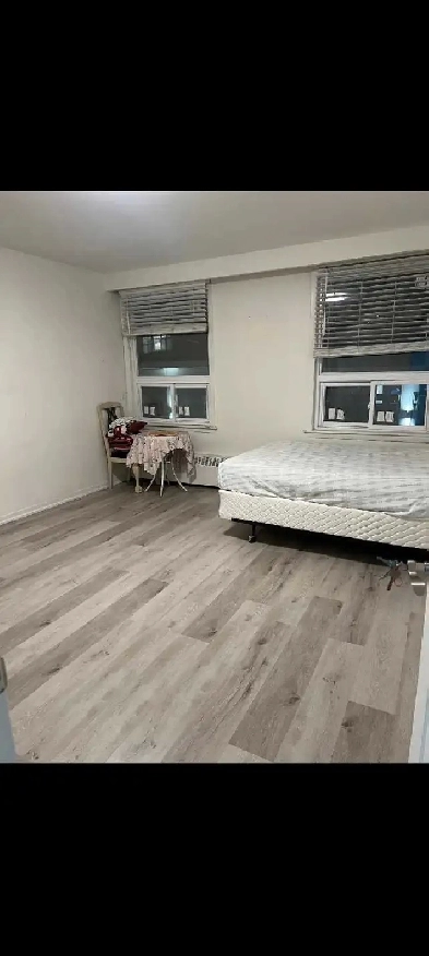 room for rent near bayview and Eglinton Image# 1