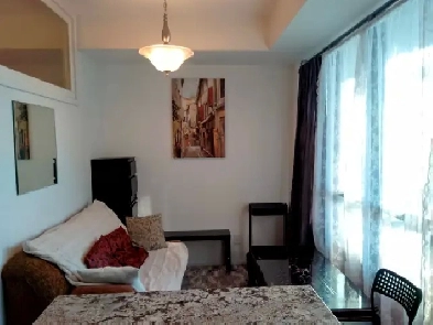 LUXURY JUNIOR 1-BED DEN BLOOR&TED ROGERS WAY Image# 1